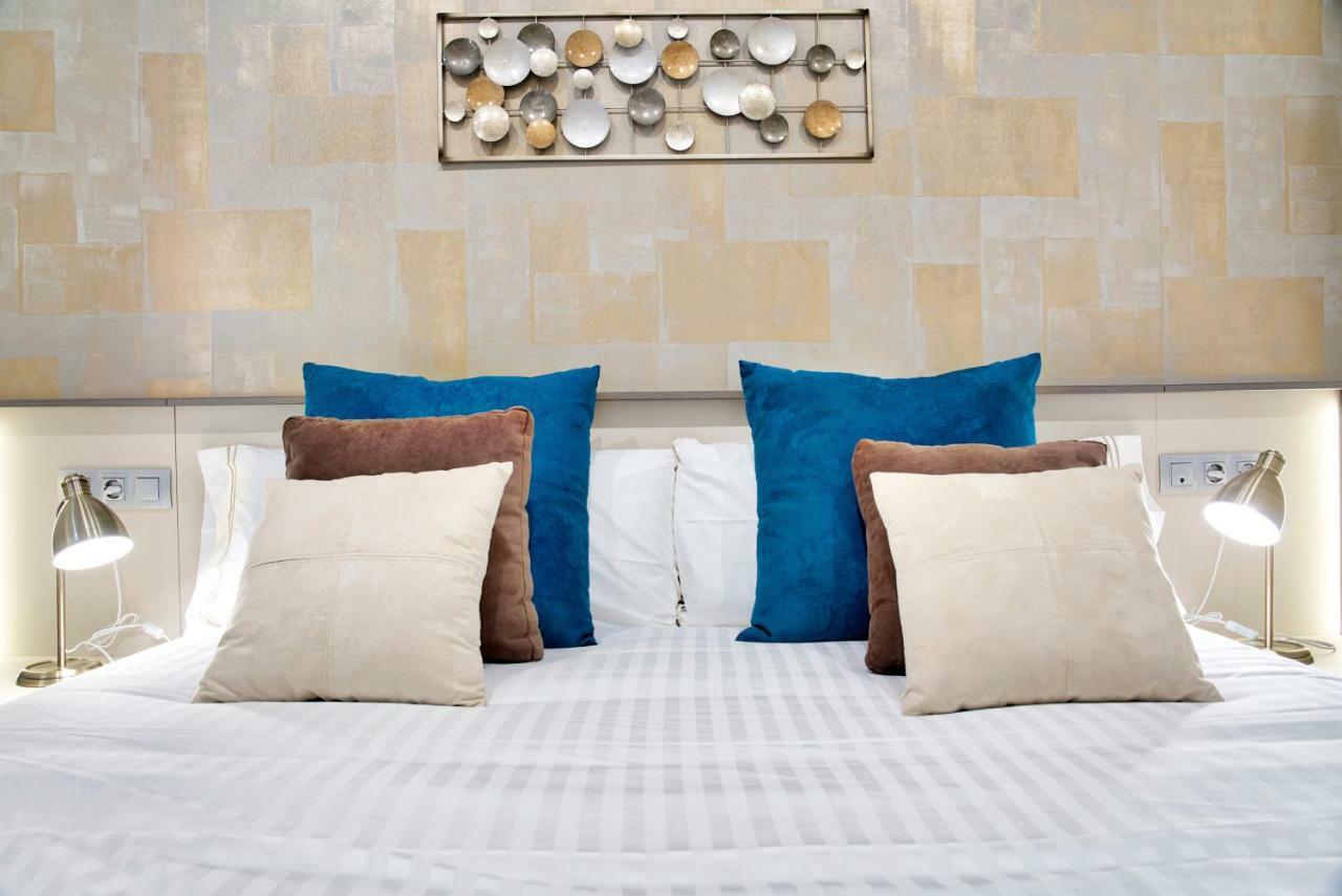 Apartamentos Cava Baja Madrid Ngoại thất bức ảnh