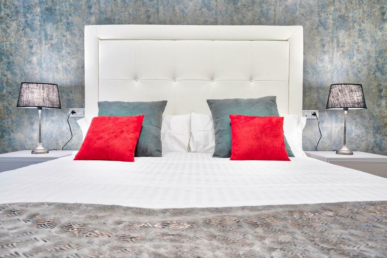 Apartamentos Cava Baja Madrid Ngoại thất bức ảnh