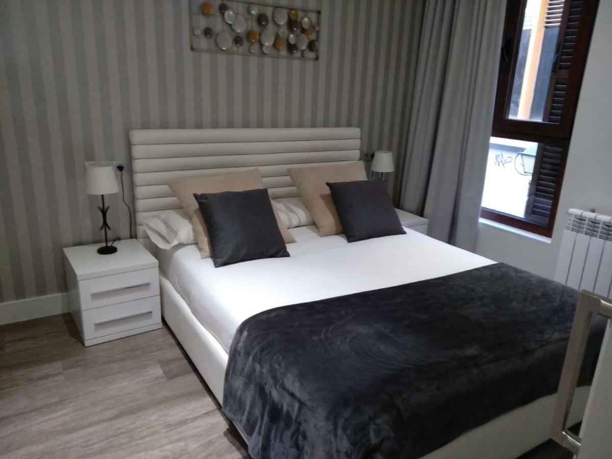 Apartamentos Cava Baja Madrid Ngoại thất bức ảnh